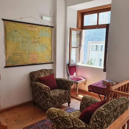 Charming Clerigos Apartment
